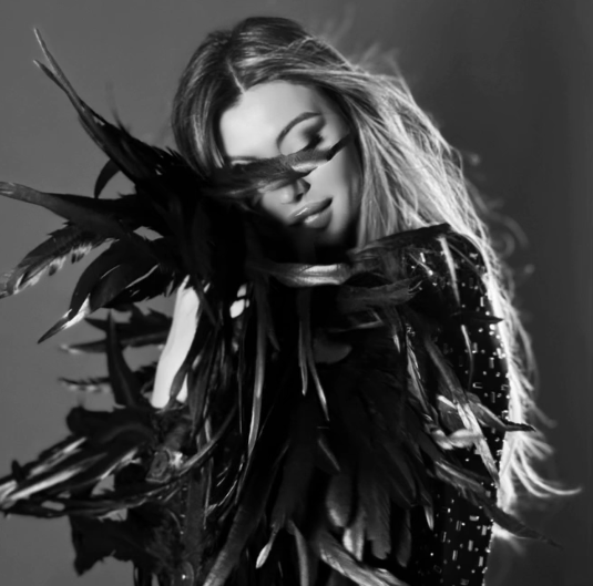 Aygün Kazımovanın qızı TANINMAZ DƏRƏCƏDƏ DƏYİŞDİ - FOTO