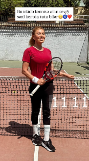 Xoşqədəmin MAKİYAJSIZ GÖRÜNTÜLƏRİ YAYILDI - Görənlər aparıcını TANIMADI- FOTO