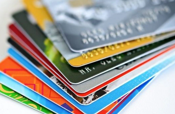 BANK KARTINDA PUL SAXLAYANLARIN DİQQƏTİNƏ - Ekspertdən vacib xəbərdarlıq