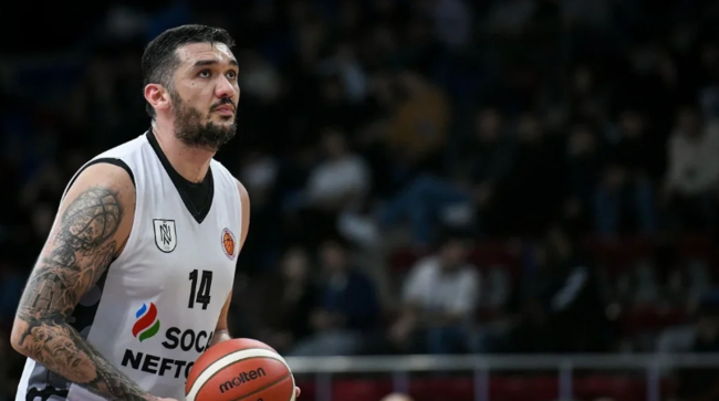 Azərbaycan basketbol millisinin üzvü Amil Həmzəyev "Neftçi" klubundan ayrılıb