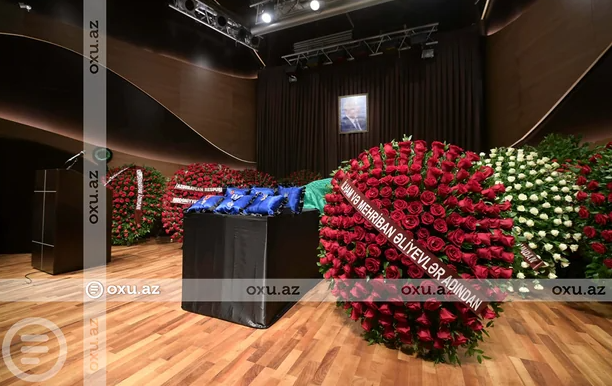 Xalq şairi Nəriman Həsənzadə ilə vida mərasimi keçirilib -YENİLƏNİB+FOTO