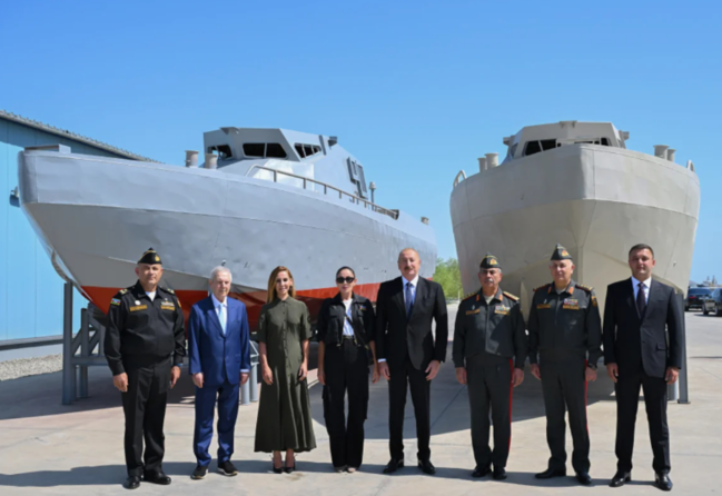 Prezident İlham Əliyev Hərbi Dəniz Qüvvələrində olub - FOTO