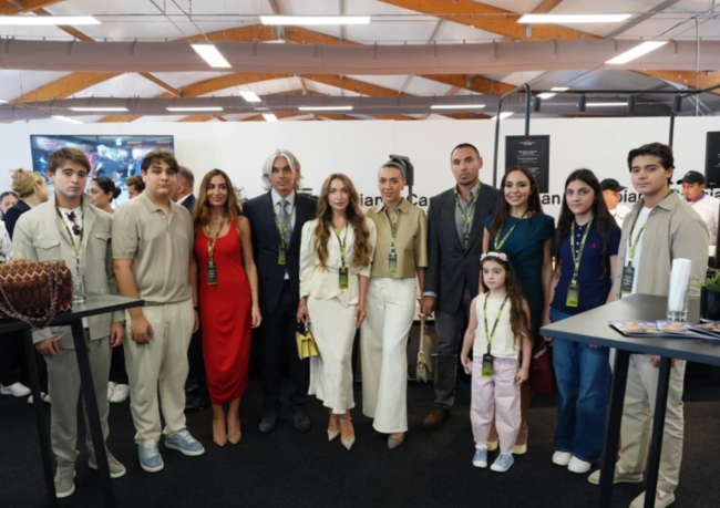 İlham Əliyev və Mehriban Əliyeva "Formula-1" Azərbaycan Qran-prisinin əsas yarışına baxıblar - FOTO+YENİLƏNİB