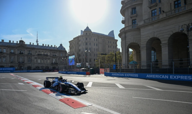 İlham Əliyev və Mehriban Əliyeva "Formula-1" Azərbaycan Qran-prisinin əsas yarışına baxıblar - FOTO+YENİLƏNİB
