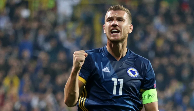 Edin Cekonun millidə son oyunu: Ulduz futbolçu ilə belə vidalaşdılar - Video