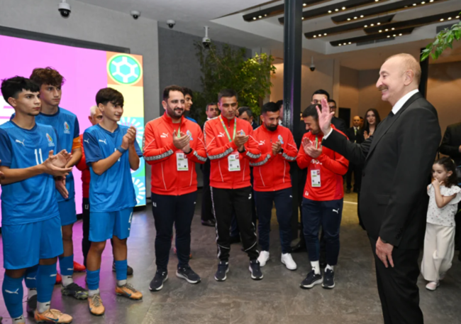 Prezident İlham Əliyev FIFA U-15 dünya çempionatının və festivalının açılış mərasimini izləyib - YENİLƏNİB+Foto/Video