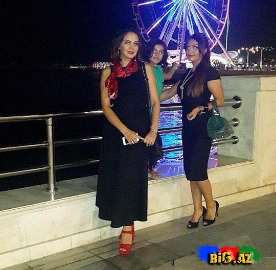 ATV-nin aparıcıları gecə gəzintisində - FOTO