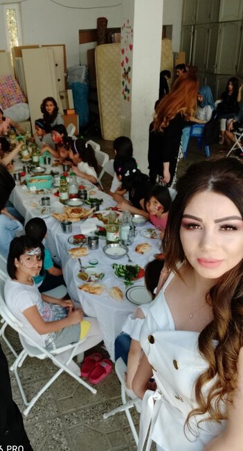 Tanınmış aktrisa Aytəkin Babazadə Qadın və uşaq sığınacaq evində - fotolar