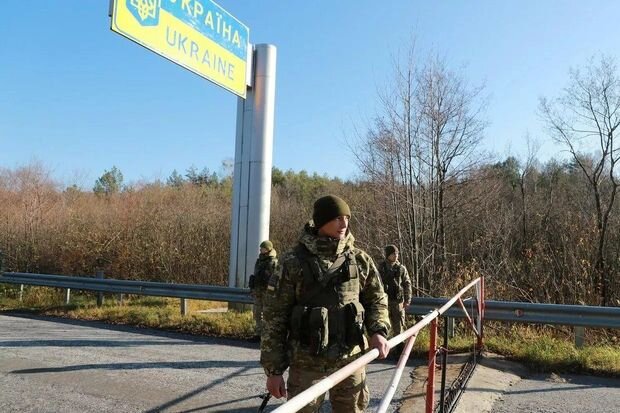 Ukraynada hərbi vəziyyət daha üç ay uzadıldı