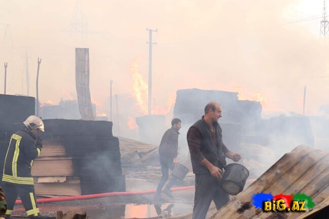 Bakıdakı dəhşətli yanğından FOTOLAR
