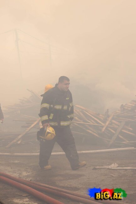 Bakıdakı dəhşətli yanğından FOTOLAR