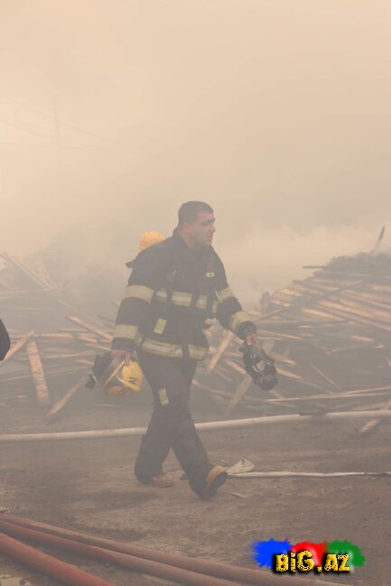Bakıdakı dəhşətli yanğından FOTOLAR