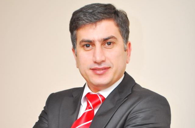 Zahid Oruc: "İntiharları siyasi və sosial məsələlərə bağlamaq düzgün deyil"