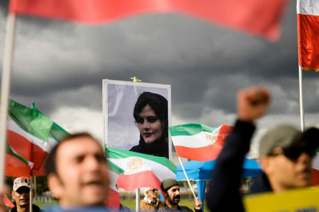 İrandakı etirazlar insanların illərlə yığılıb qalan problemlərindən qaynaqlanır