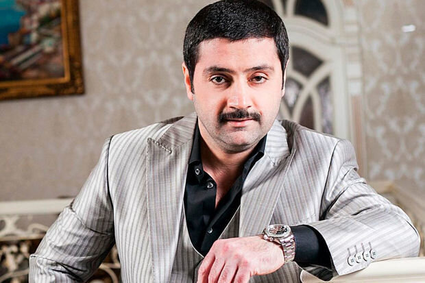 İzzət Bağırov uzun zaman sonra oğlu ilə - FOTO