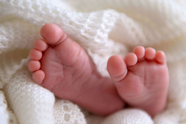 Britaniyada dəhşət: Qonşunun soyuducusunda yeni doğulan uşaq tapdılar