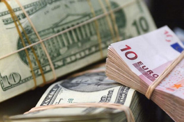 Türkiyədə dollar son altı ayda ən yüksək səviyyəyə qalxdı