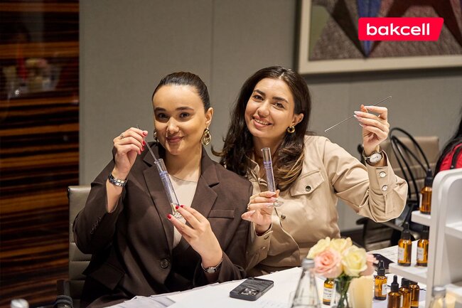 Bakcell 8 Martı xanım jurnalistlərlə birgə qeyd edib