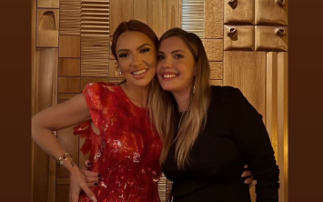 Hadise və Eda Ece birlikdə - FOTO