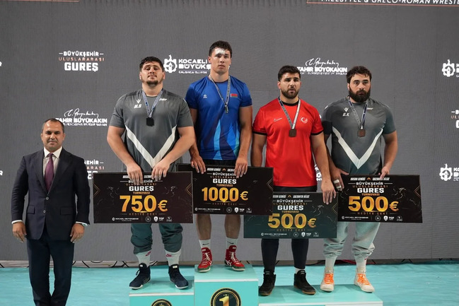 Azərbaycanın dörd güləşçisi Türkiyədəki beynəlxalq turnirdə medal əldə edib