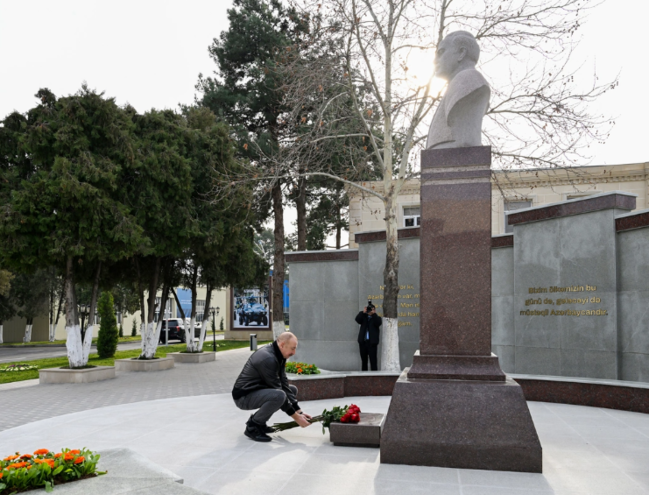 İlham Əliyev Tərtər elektromexanika zavodunun yenidənqurmadan sonra açılışında iştirak edib