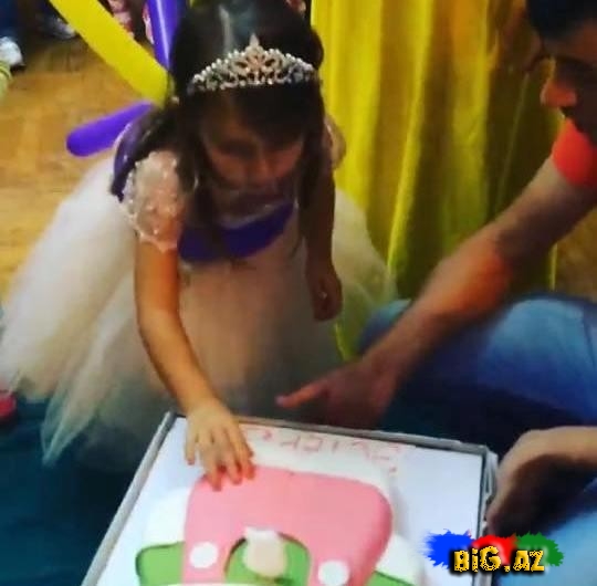 Züleyxa Akçurina qızına ad günü etdi - FOTO