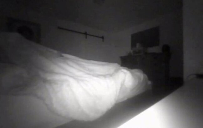 Hər gecə yatağına ruh girdiyini söyləyirdi, gördüklərindən şoka düşdü - fotolar