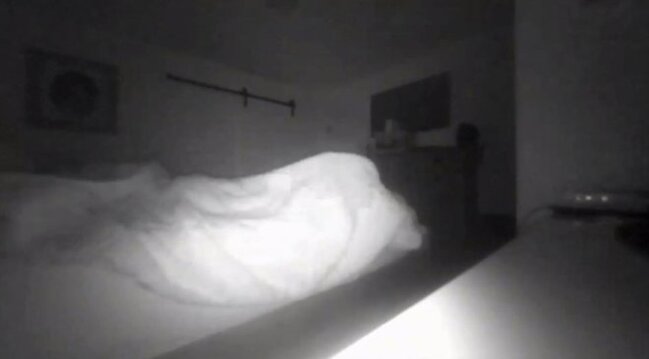 Hər gecə yatağına ruh girdiyini söyləyirdi, gördüklərindən şoka düşdü - fotolar