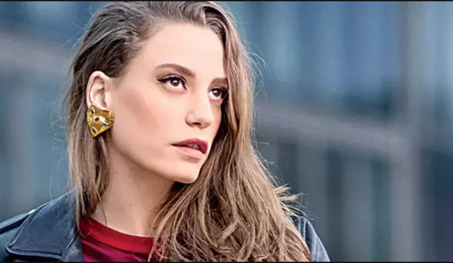 "2024-cü ildə sevib sevildim" - Serenay Sarıkaya