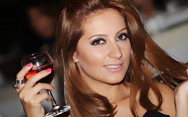 Ayan 14 yaşlı hamilə qızdan yazdı: "Kişi istəsə qadını mələk də, fahişə də edər"