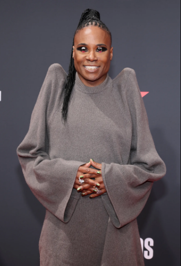 Qırmızı xalının bir-birindən "BETər" libasları - FOTO