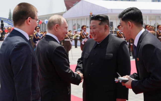 Putin Kim Çen Ina avtomobil hədiyyə etdi