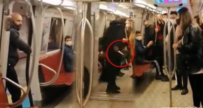 Metroda DƏHŞƏT: Qəssab bıçağı ilə… - VİDEO