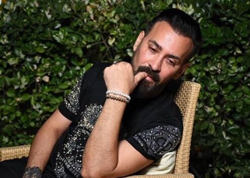 Niyamın qızla görüntüsü yayıldı, hər kəs tənqid etdi: "Yaşından utan" - FOTO
