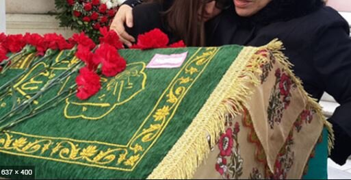 Məşhur müğənni anasını itirdi - FOTO