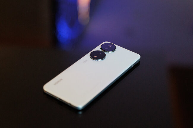 Yüksək standartlı büdcə telefonu - HONOR X7b smartfonuna ümumi baxış