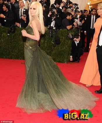 Dəb kraliçasından şok - FOTO