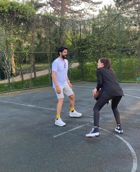 Burak və Fahriye cütlüyünün əyləncəli anları - FOTO