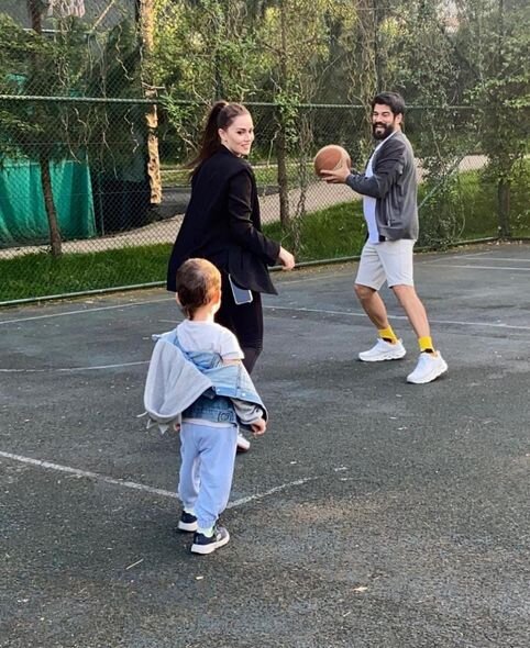 Burak və Fahriye cütlüyünün əyləncəli anları - FOTO