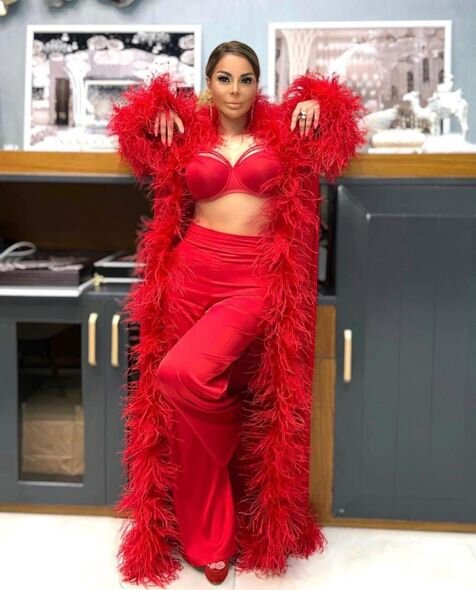 Aygün Kazımova ehtiras rəngini seçdi, göz qamaşdırdı - FOTO