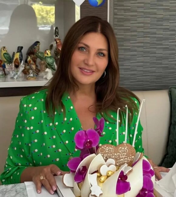 Sibel Can 55 yaşını belə qeyd etdi - FOTOLAR