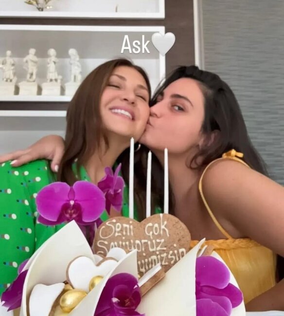Sibel Can 55 yaşını belə qeyd etdi - FOTOLAR
