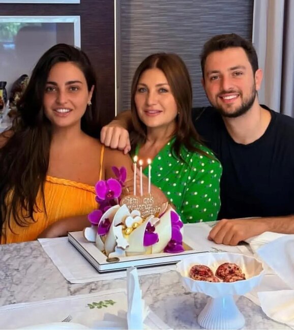 Sibel Can 55 yaşını belə qeyd etdi - FOTOLAR