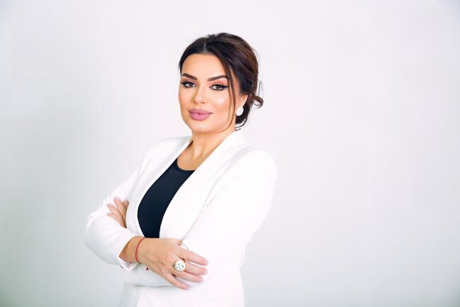 Başda həddindən artıq diqqət, sonra emosional laqeydlik: Münasibətlərdə gizli dəyişiklik - PSİXOLOQDAN AÇIQLAMA