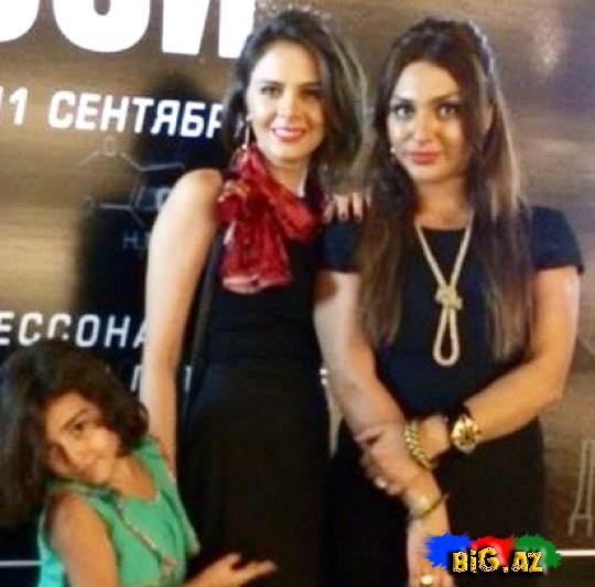 ATV-nin aparıcıları gecə gəzintisində - FOTO