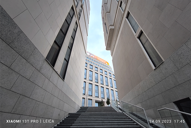 Vau-effekti! Xiaomi 13T smartfonuna dair qısa icmal