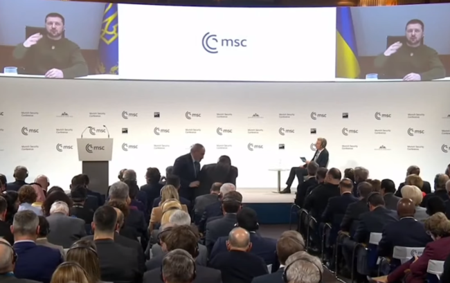 Paşinyan Zelenskini alqışlayandan sonra zalı TƏRK ETDİ - FOTO