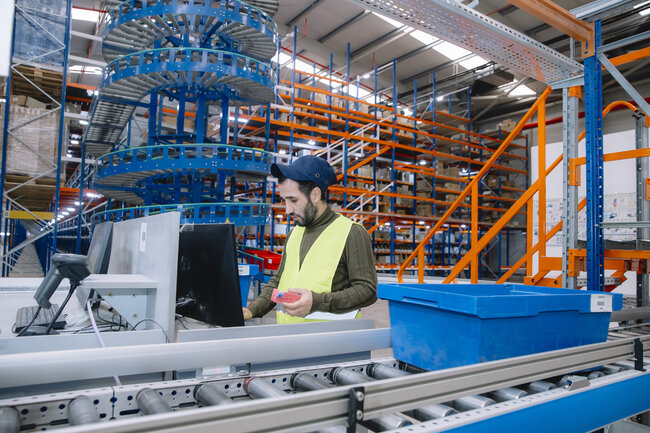 "Avromed Company" MMC müasir texnologiyalı farmasevtik deposuna media turu təşkil etdi