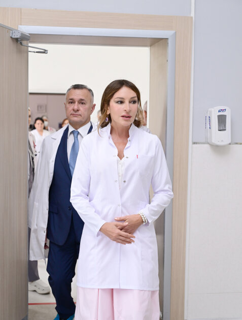 Mehriban Əliyeva Elmi-Tədqiqat Pediatriya İnstitutunda - Fotolar