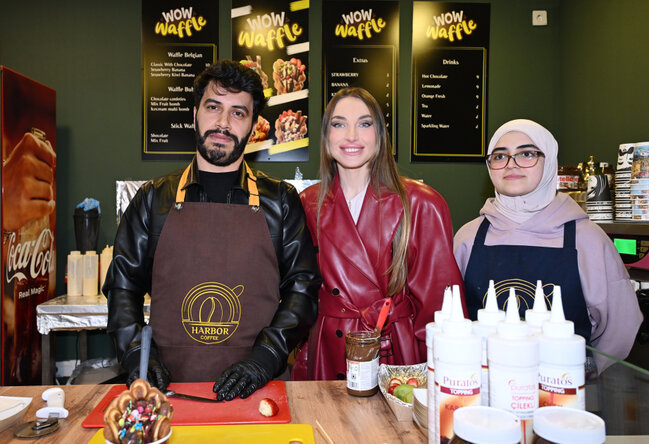 Alena Əliyeva Novruz yarmarkasında - Fotolar